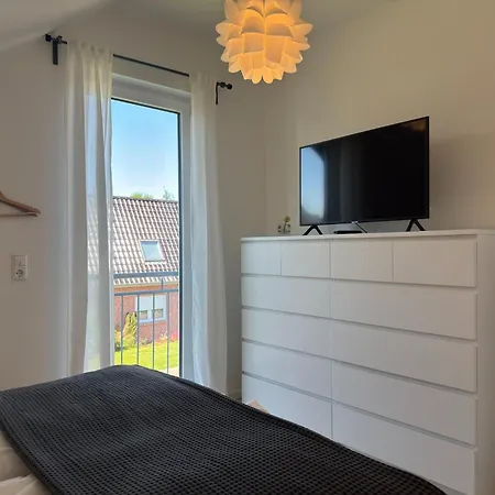 Moderne Mit Sauna & Terrasse