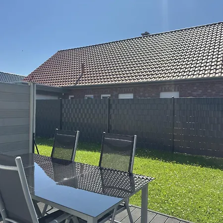 Moderne Mit Sauna & Terrasse * Burhave