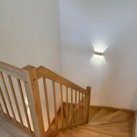 Moderne Mit Sauna & Terrasse Daire