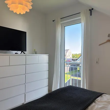 Moderne Mit Sauna & Terrasse * Burhave